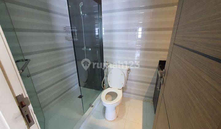 Dijual apt taman anggrek 2kt highfloor parkit renov furnished 2