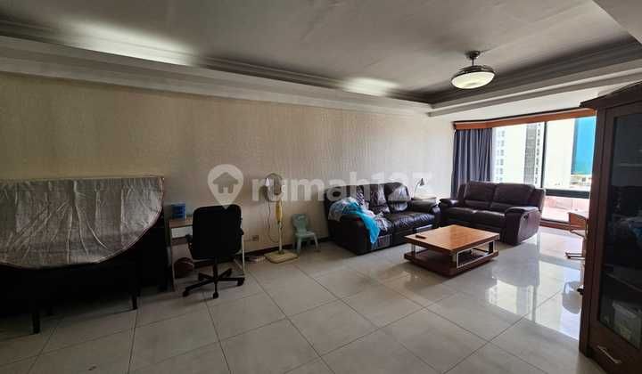 For Rent Taman Anggrek Apartment 3 Bedrooms Furnished 146sqm Mid Floor 2