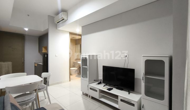 Disewakan Apartemen Taman Anggrek Residence 2kt Tipe Suite Furni 2