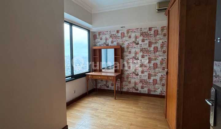 Dijual Apartemen Taman Anggrek Condo 146M Lowfloor Harga Bestdea 2