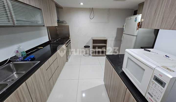 Disewakan Apartemen Taman Anggrek Condominium 3kt Furnish Bagus 2