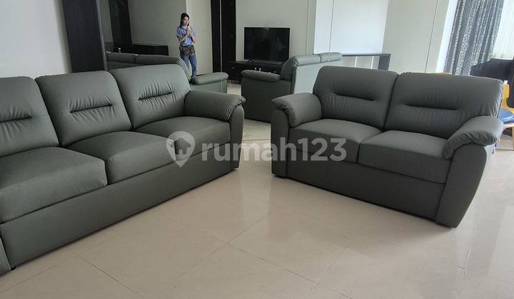 For Rent Taman Anggrek Condo 3BR High Floor Furnished Renovated 2