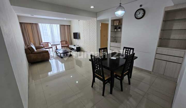 Disewakan Apartemen Taman Anggrek Condo Tipe Corner Rapi Furnish Disewakan Apartemen Taman Anggrek Condo Tipe Corner Rapi Furnish