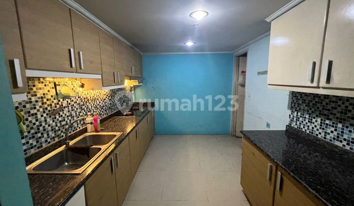 For Rent: Taman Anggrek Condo Apartment, 3 Bedrooms, Renovated, Fully Furnished. 2