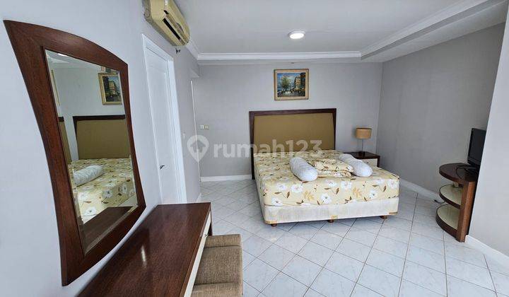 Disewakan apt taman anggrek 3kt furnish rapi midfloor 146m2 2