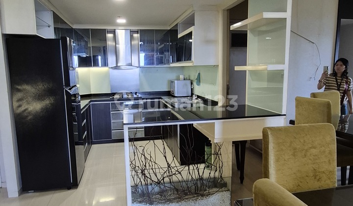 Disewakan Apartemen Taman Anggrek 2Kt Renov Corner Best View 2