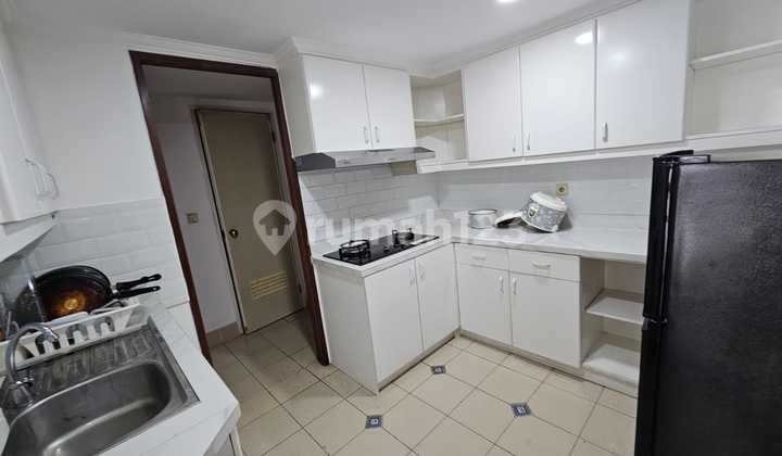 For Rent Taman Anggrek Condo 2 Bedrooms 88 Square Meters Furnished High Floor Ready to Move In 2