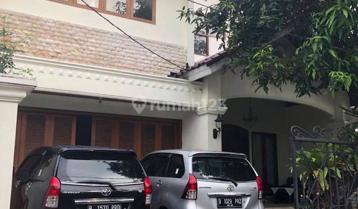 Rumah 2 lantai cantik siap huni dan harga menarik BU 1