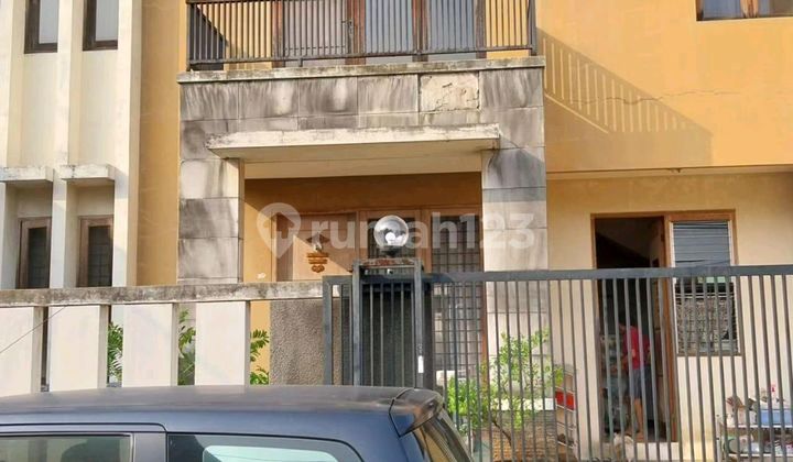 For Sale 2-Story House in Citra Garden 1, West Jakarta