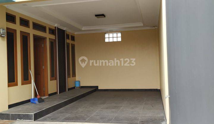 Sayap Grand Hotel dan Floating Market Lembang Disewakan Rumah 2 lantai Siap Huni 2