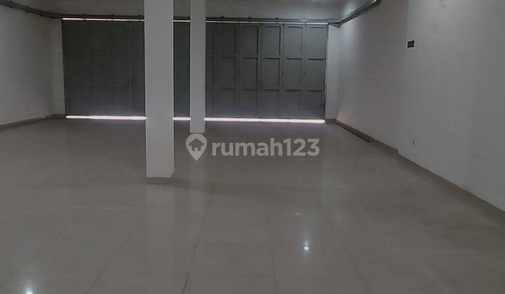 Disewakan Ruang Usaha Cocok Untuk Kantor Resto Gym Jl. Sunda Bandung 1