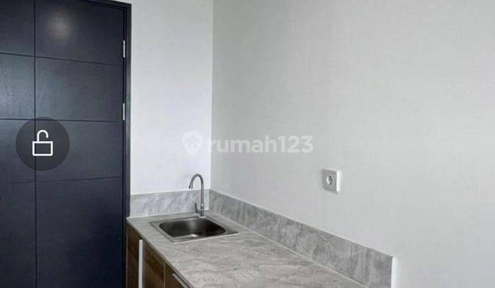 Apartemen Collins Boulevard Baru Unfurnished 2