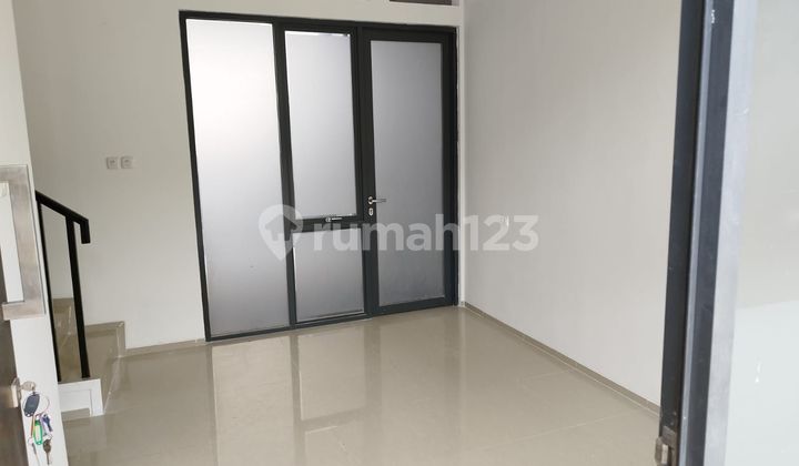 Rumah Minimalis 2 Lantai Shm Sudah Renovasi 2