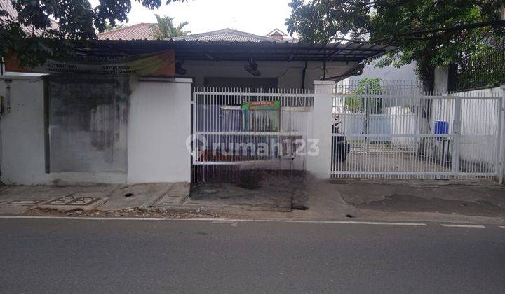 Dijual Rumah Kost di Jalan Raya Kebon Jeruk Jakarta Barat 1