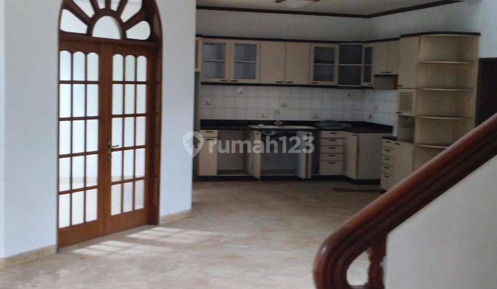 Dijual Rumah di Jalan Surya Mandala Komplek Sunrise Garden Jakarta Barat 1