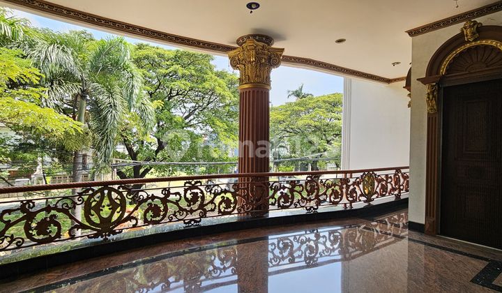 Dijual Rumah Bagus 3 Lantai di Puri Indah Jakarta Barat 2