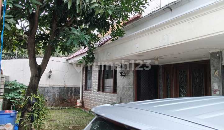 Dijual Rumah Tinggal Lokasi Strategis dan Bebas Banjir di Tanjung Duren Jakarta Barat 2