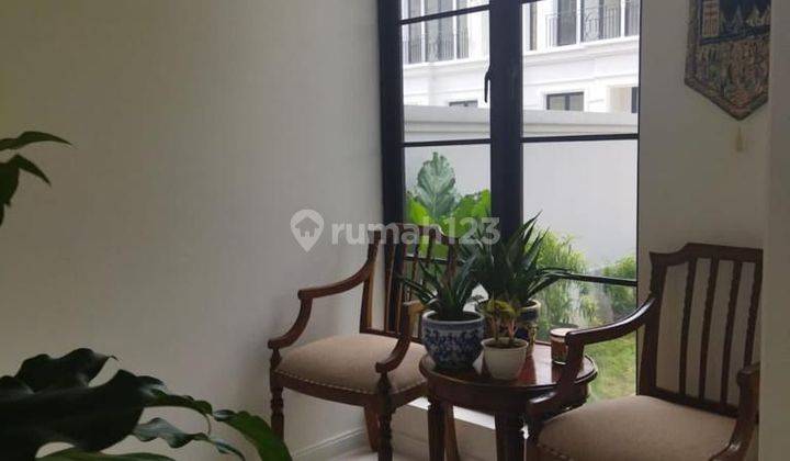 Dijual Rumah Cantik Desain Modern, Kemang Jakarta Selatan

 2