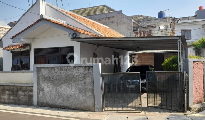 For Quick Sale: House in Bintaro Residential Area For Quick Sale: House in Bintaro Residential Area