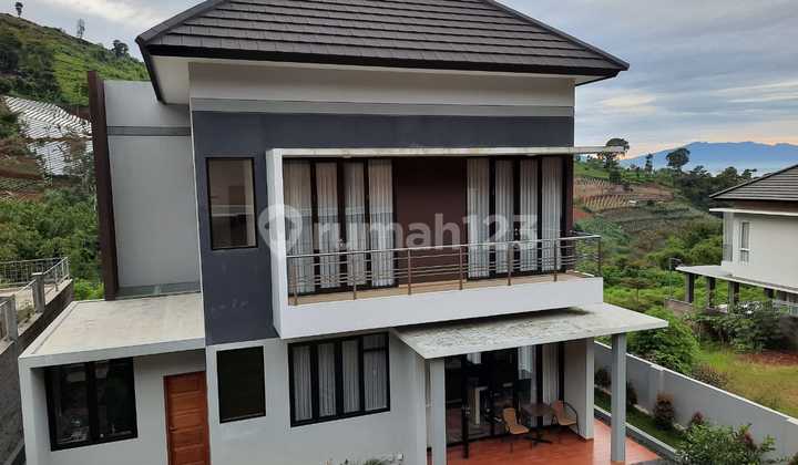Dijual Rumah Villa Cantik Sejuk View Pegunungan Dago Pakar Bdg 2