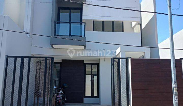 Dijual Rumah Moodern Scandinavian Di Gayungkebonsari, Gayungan Dekat Ahmad Yani Surabaya Selatan  1