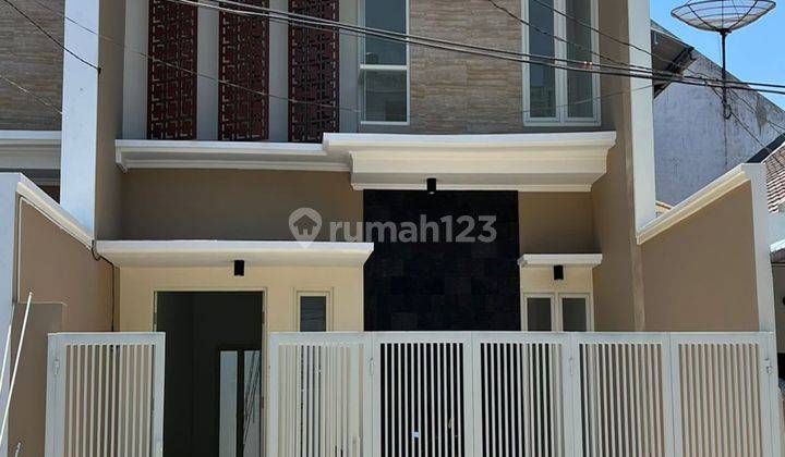 Dijual Rumah Manyar Kertoadi Baru Gress Mulyorejo Lokasi Depan Row 3 Mobil 1