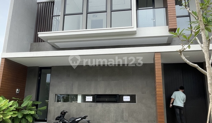 Dijual Citraland Rumah Baru Minimalis 2 Lantai Dekat Pakuwon dan Wiyung