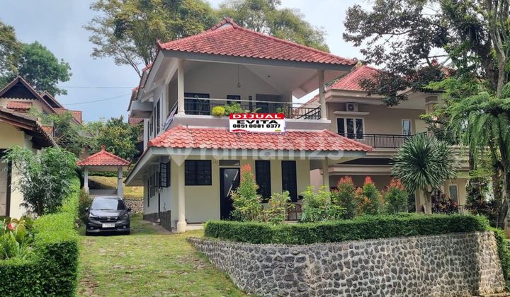 Dijual Villa Grand Trawas Mojokerto Furnish