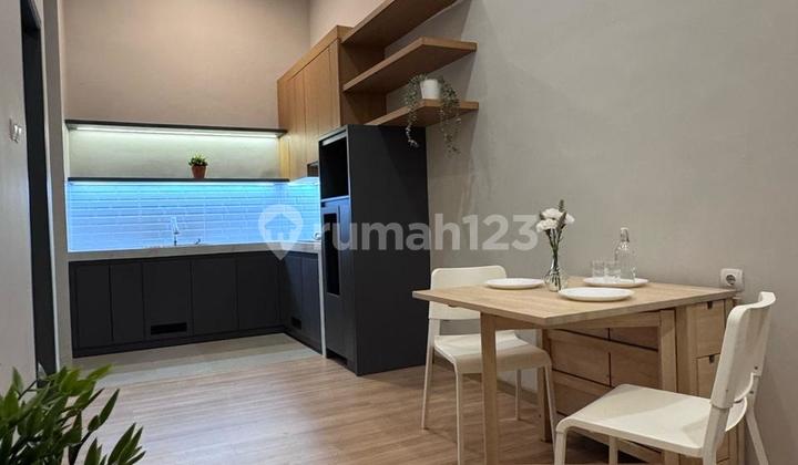 Jual Rumah Cantik Griya Asri Pakuwon City Furnish 2