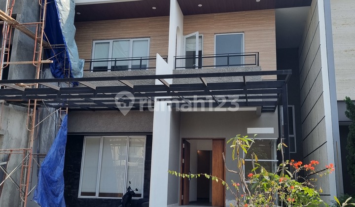 Jual Rumah Bagus Bangunan.baru.di Alam Sutera.dengan.4.kamar.tidur 1