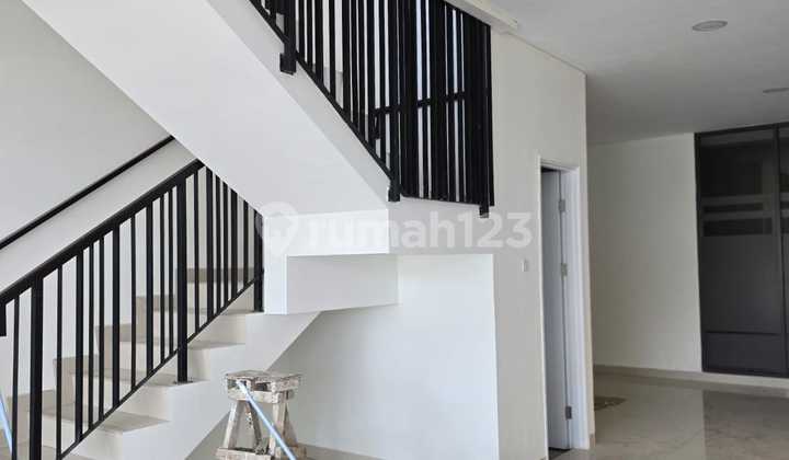 Disewa Ruko.3 Lantai.icon.business.park..bsd Di Cisauk Bsd 2