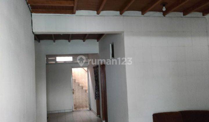 DIJUAL RUMAH KOST 2 lt 14 KT berikut ranjang lemarinya 14 KT 2