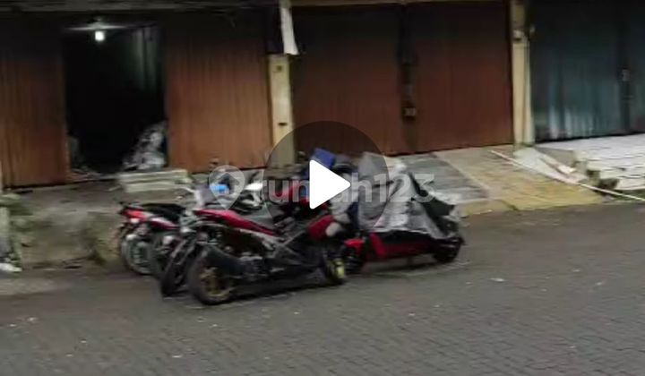 DIJUAL RUKO 2,5 LANTAI DI KOMPLEK RUKO ******** 2 UNIT D