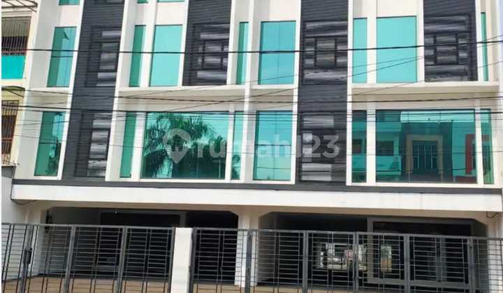 Gedung di Lokasi Strategis di Jatinegara Office Unit A, Jl Jatinegara Barat Gedung di Lokasi Strategis di Jatinegara Office Unit A, Jl Jatinegara Barat