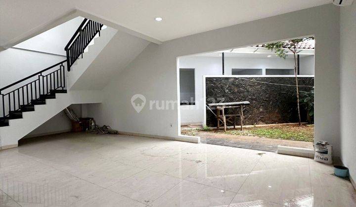 Rumah Menteng 2 Lantai Area Komersial Dekat Thamrin Rasuna Said 2