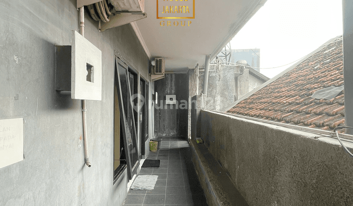 Rumah 2 Lantai 14 Kamar Dekat Thamrin Dan Menteng SHM 2