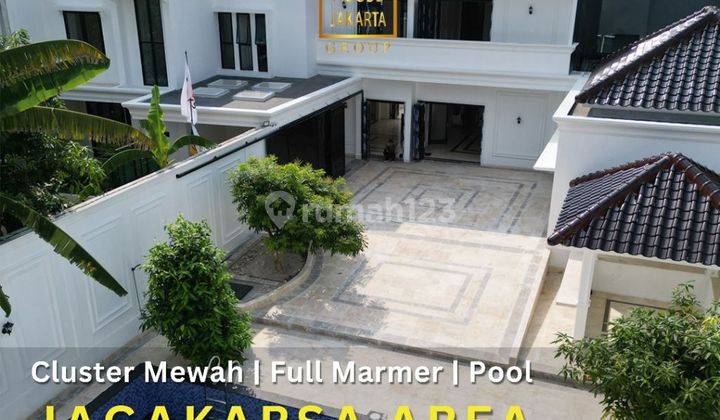 Rumah Jagakarsa 2 Lantai Modern Classic Carport Luas  1