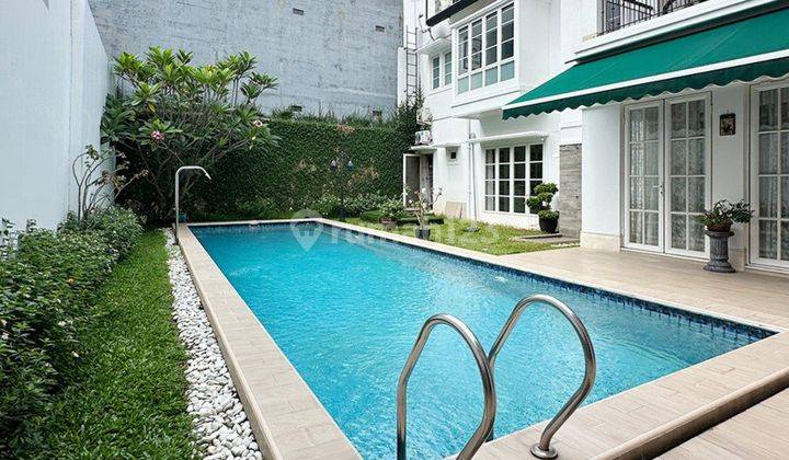 Rumah Jagakarsa 2 Lantai Nuansa Villa, Ada Pool Carport Luas 2