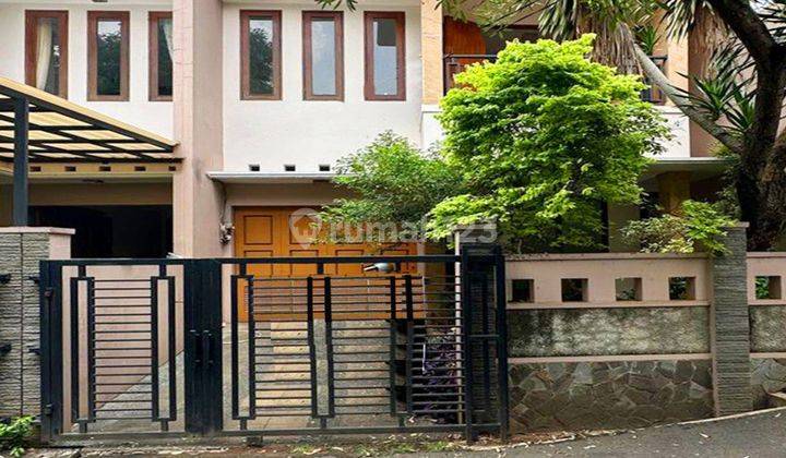 Rumah Murah 2 Lantai Modern Minimalis Ada Garasi Carport  1