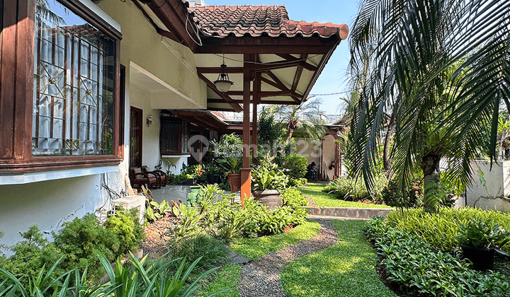 Rumah Asri Depan Taman Lingkungan Tenang Dekat Simatupang 1