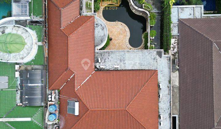 Rumah 2 Lantai + Basement Muat 10 Mobil Ada Pool Area Elite 2