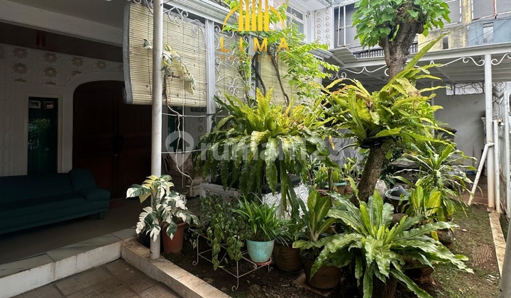 Rumah Mampang Prapatan Akses Mudah ke Kawasan Bisnis Gatsu & Rasuna Said 2