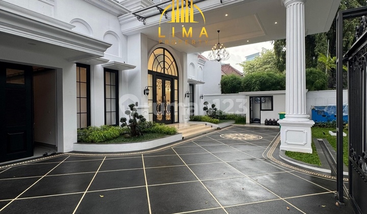 Rumah Mewah Menteng Kawasan Elite . New Renovated . Ideal untuk Hunian atau Expat 2