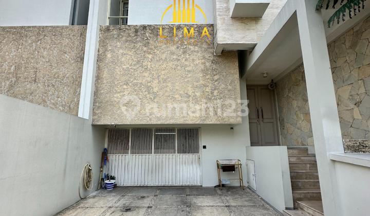 Rumah Pondok Labu Semi Furnished Hadap Timur 2