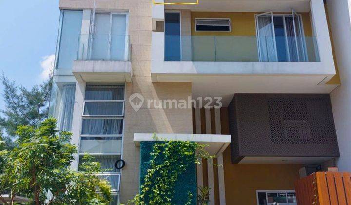 Rumah 2 Lantai Ada Pool One Gate System Dekat Aeon Mall & St KRL 2