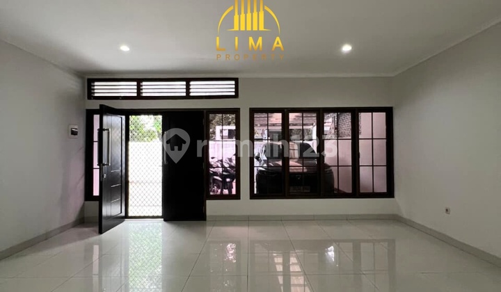 Senopati House Area Comfortable & Quiet Environment Near SCBD 2