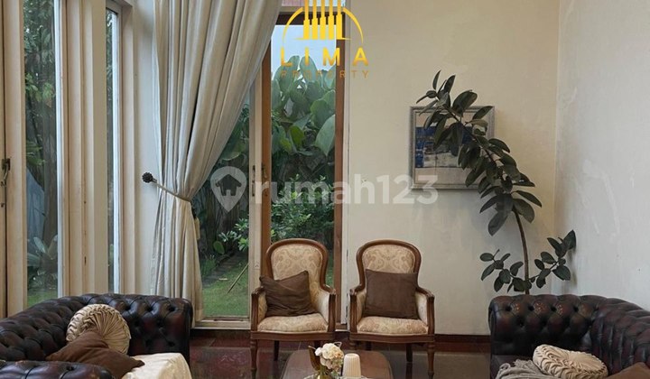 Rumah Tropical Private Pool, Taman & Carport Luas 2