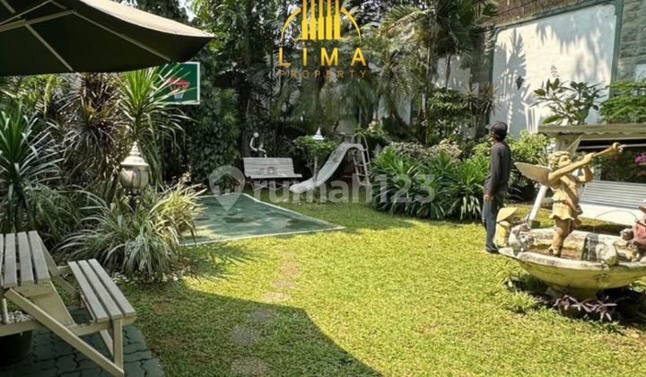 Spacious Tebet Garden House & Carport, Flood-Free 2