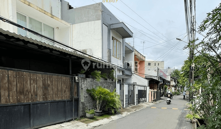 Rumah 2 Lantai Minimalis Dekat Casablanca Rasuna Said 2