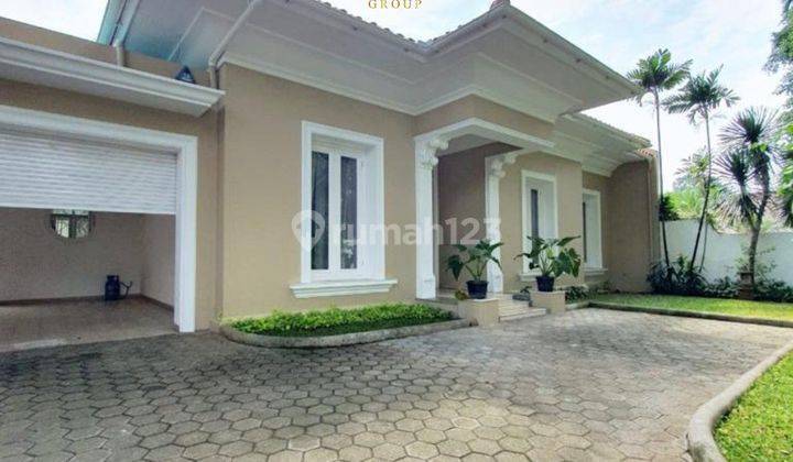 Rumah di Kemang Prime Area Ada Pool, Taman, Carport 1